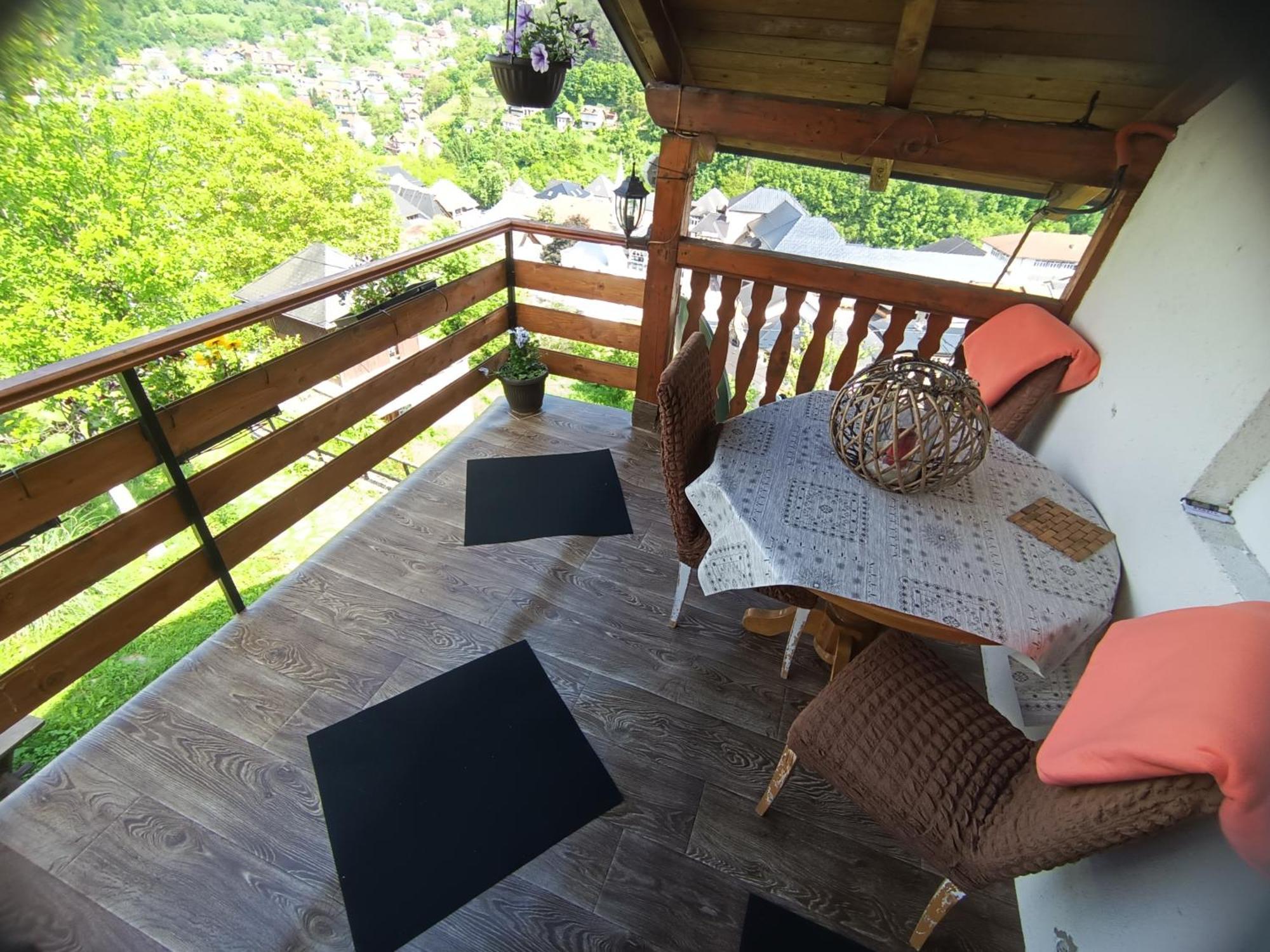 Privatni Smjestaj Kurtalija Hotel Jajce Luaran gambar