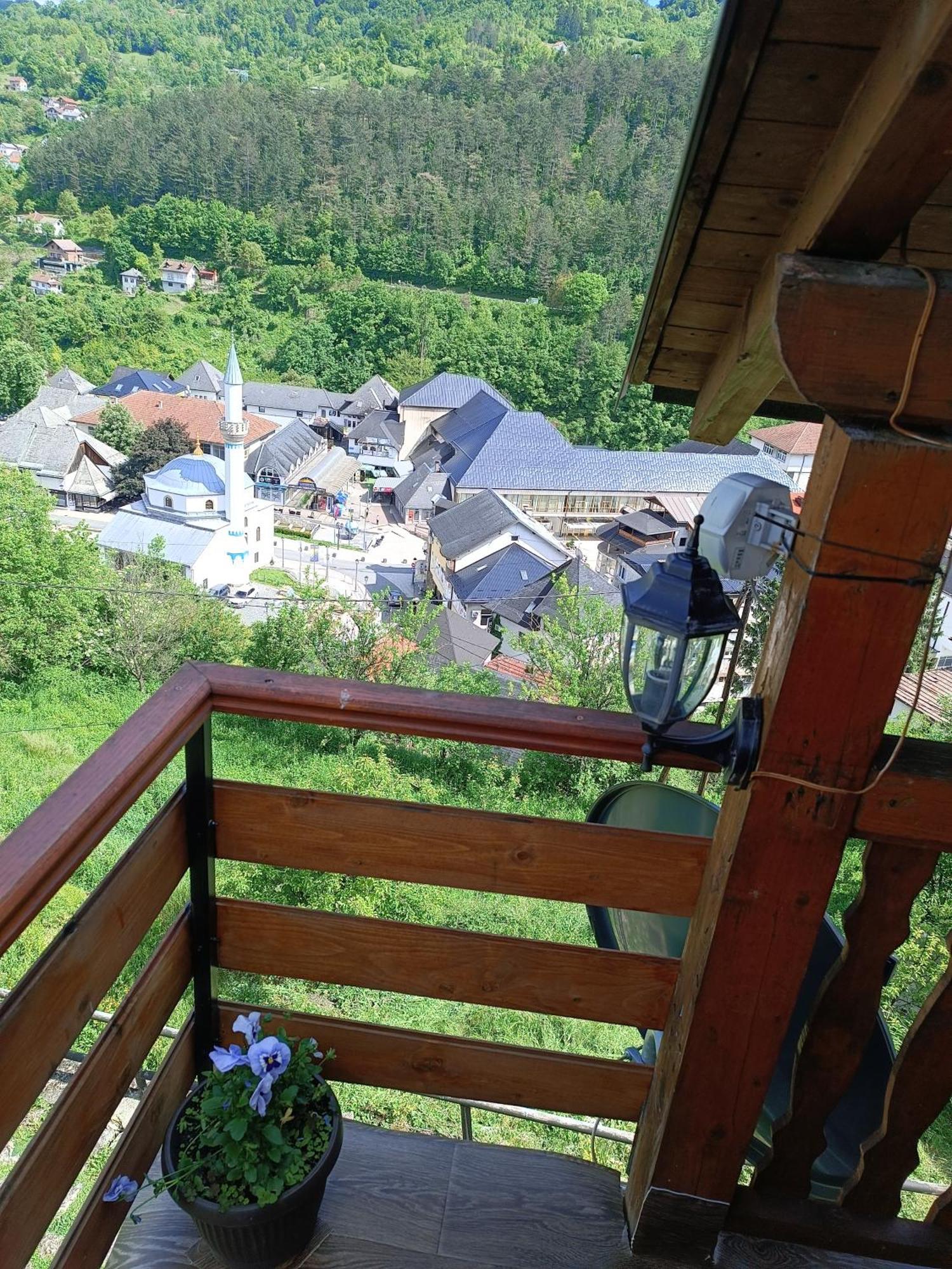 Privatni Smjestaj Kurtalija Hotel Jajce Luaran gambar